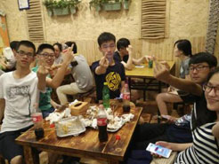 亚东烧烤加盟,学烧烤技术,开烧烤店多少钱疯狂烤翅加盟