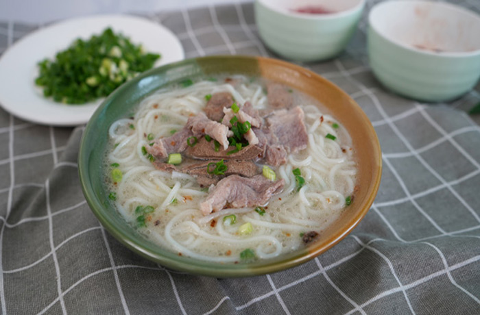 亚东原味汤粉王培训